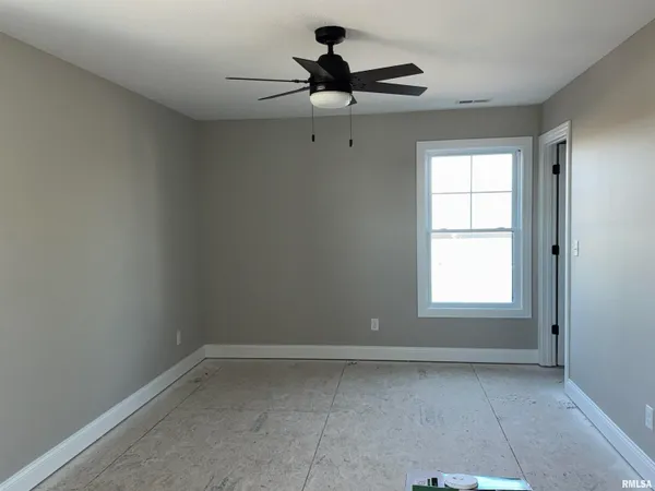 $549,900 | 412 Manor Hill Drive, Chatham, IL 62629