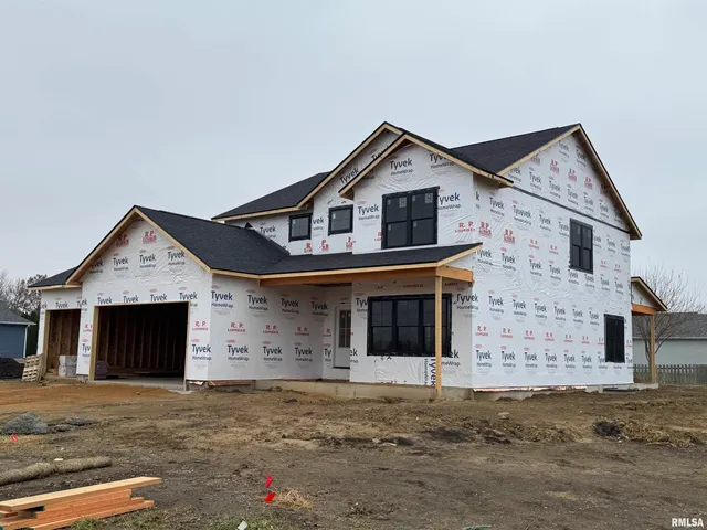 $549,900 | 412 Manor Hill Drive, Chatham, IL 62629