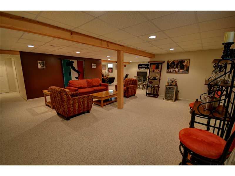 117 Oakland Heights Road Monaca, PA 15061 - Photo 17 of 21 Den/Family/Great Room.