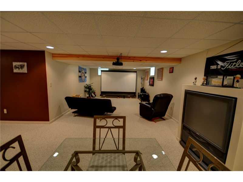 117 Oakland Heights Road Monaca, PA 15061 - Photo 18 of 21 Den/Family/Great Room.