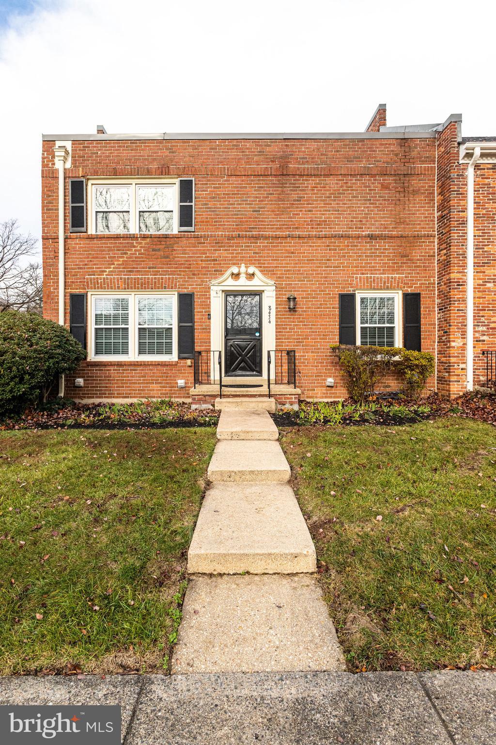 8434 Grenoble Court Springfield, VA 22152 - Photo 2 of 41 Located in a quiet interior court w/ a cul de sac
