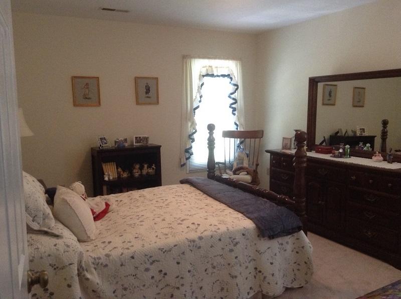 1133 Overland Road Southwest Roanoke, VA 24015 - Photo 17 of 38 Bedroom1