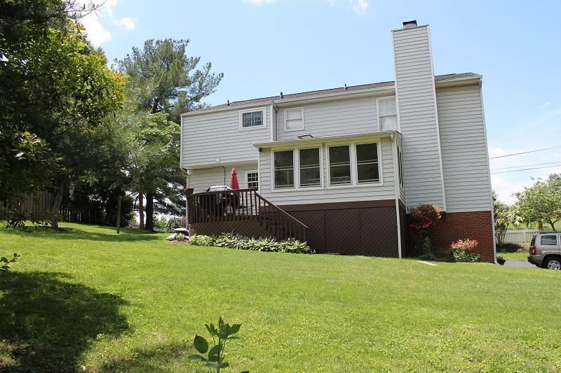 1133 Overland Road Southwest Roanoke, VA 24015 - Photo 32 of 38 Back