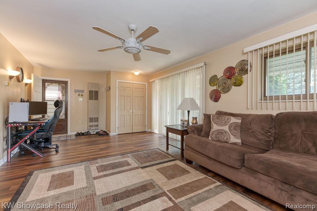 41040 West 10 Mile Road Novi, MI 48375 - Photo 8 of 27 41040W10Mile-9.jpg