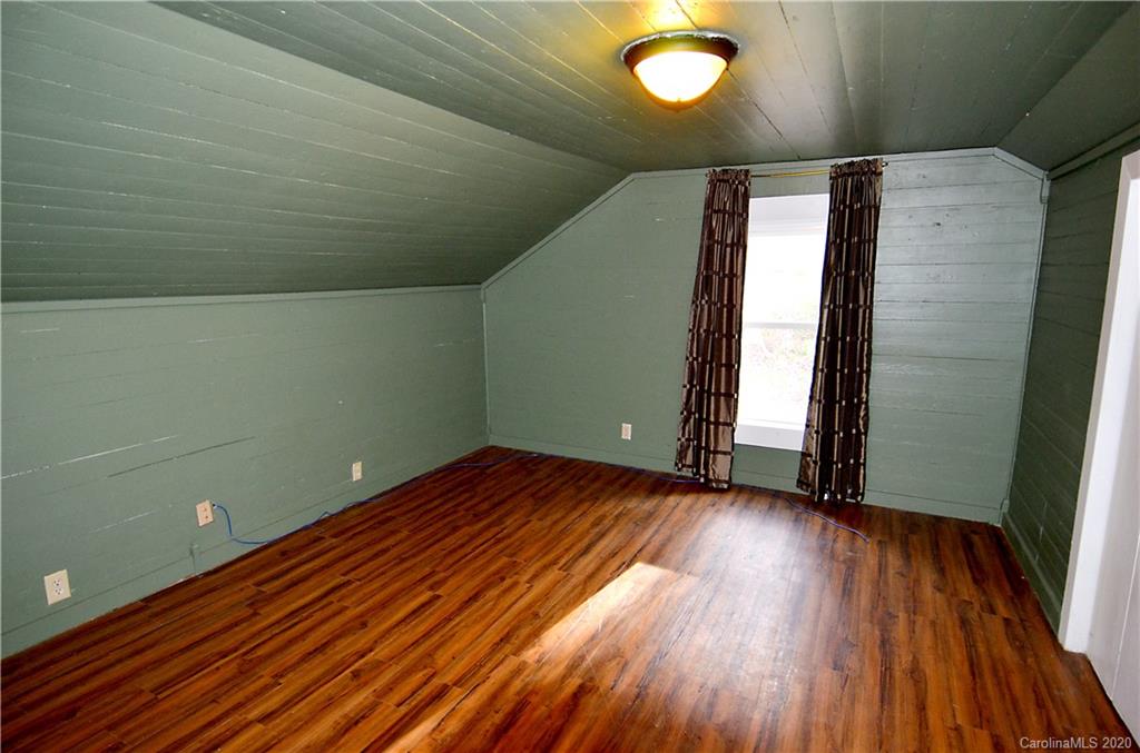 955 Roby Conley Road Marion, NC 28752 - Photo 23 of 30 Gallery Image 23