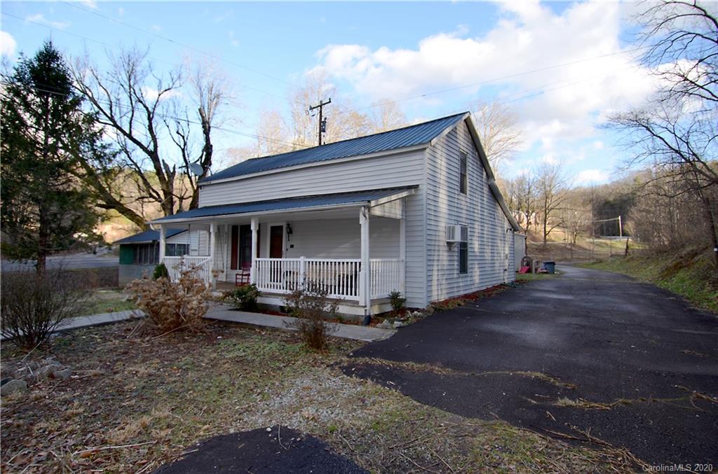 955 Roby Conley Road Marion, NC 28752 - Photo 6 of 30 Gallery Image 6