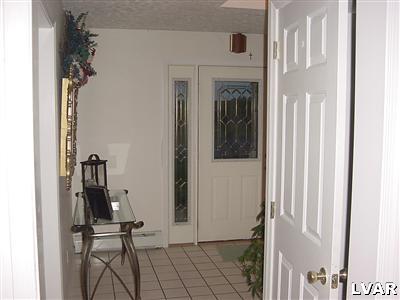 4550 Springfield Drive Coplay, PA 18037 - Photo 4 of 15 Gallery Image 4