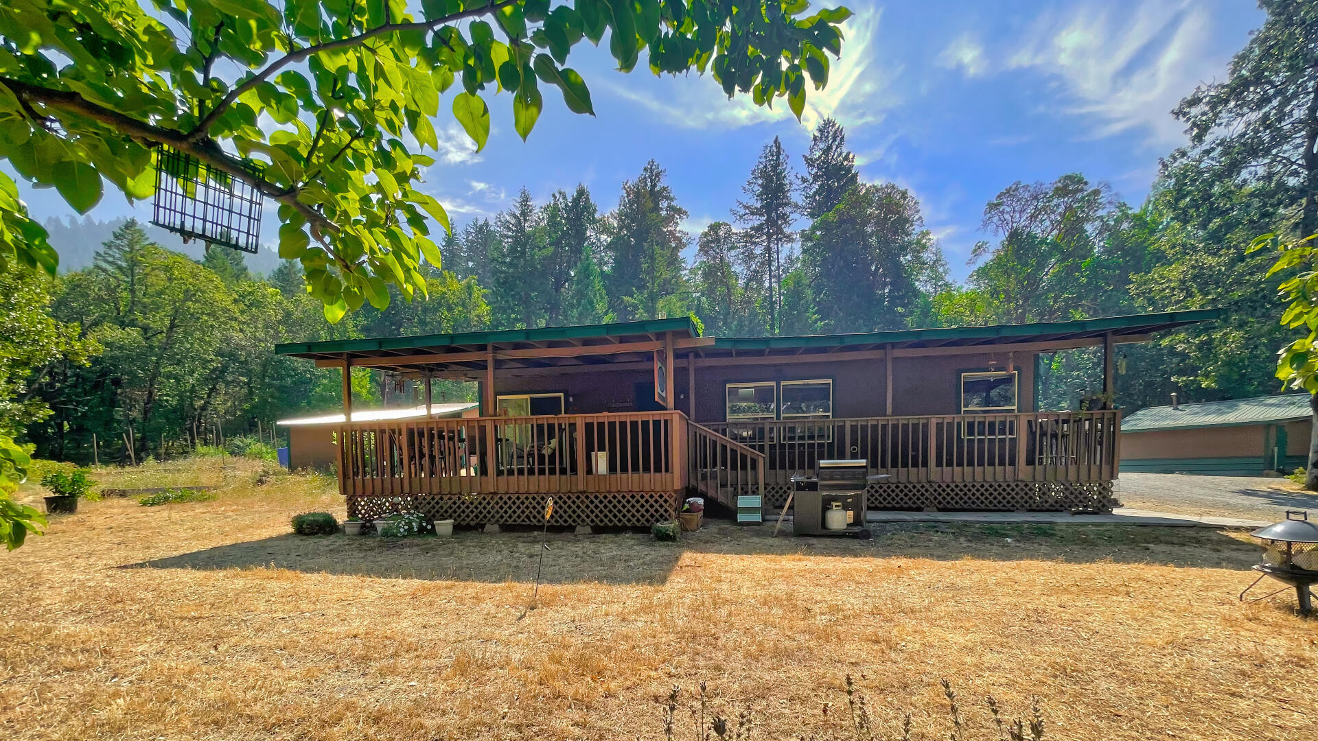 939 Greenview Road Cave Junction, OR 97523 - Photo 2 of 15 IMG_3332_upscale