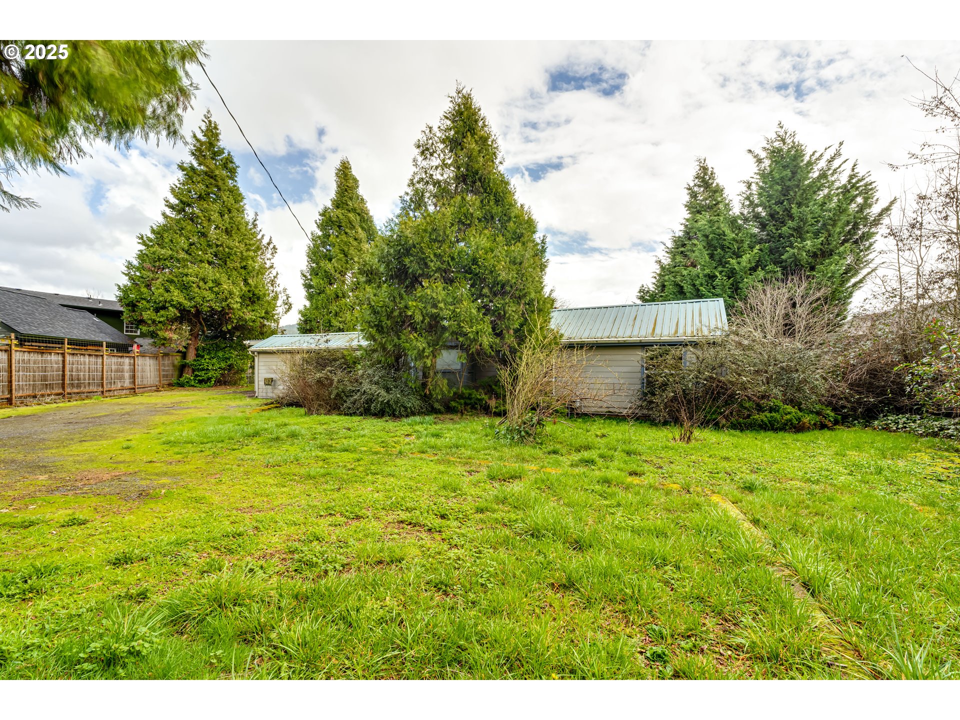 3335 Coburg Road Eugene, OR 97408 - Photo 14 of 15 Gallery Image 14