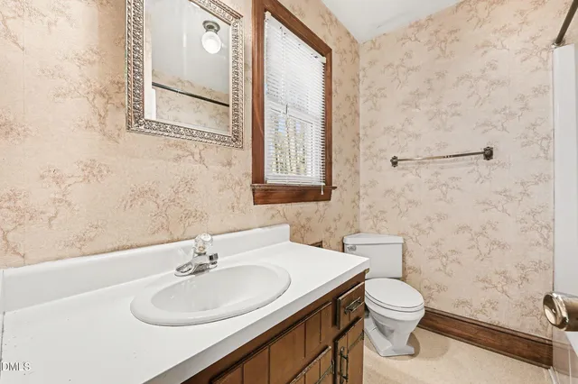 $249,000 | 303 South Stratford Drive, Henderson, NC 27537