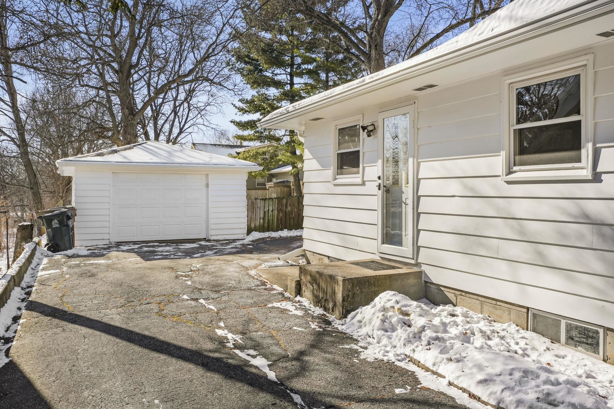 1213 Troy Drive Madison, WI 53704 - Photo 40 of 42