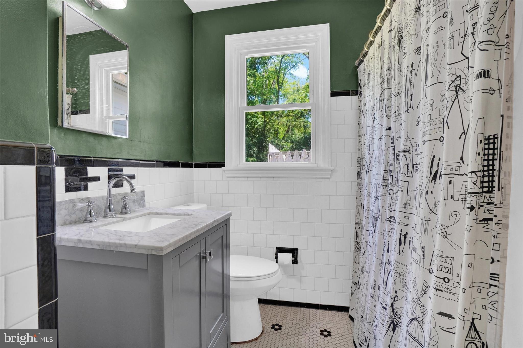 1912 Corbett Road Monkton, MD 21111 - Photo 17 of 46 Hall bath has some updating & classic tile floor.