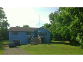 305 Ruth Street Bristol, TN 37620 - Photo 1 of 2 Spacious Home wupdates