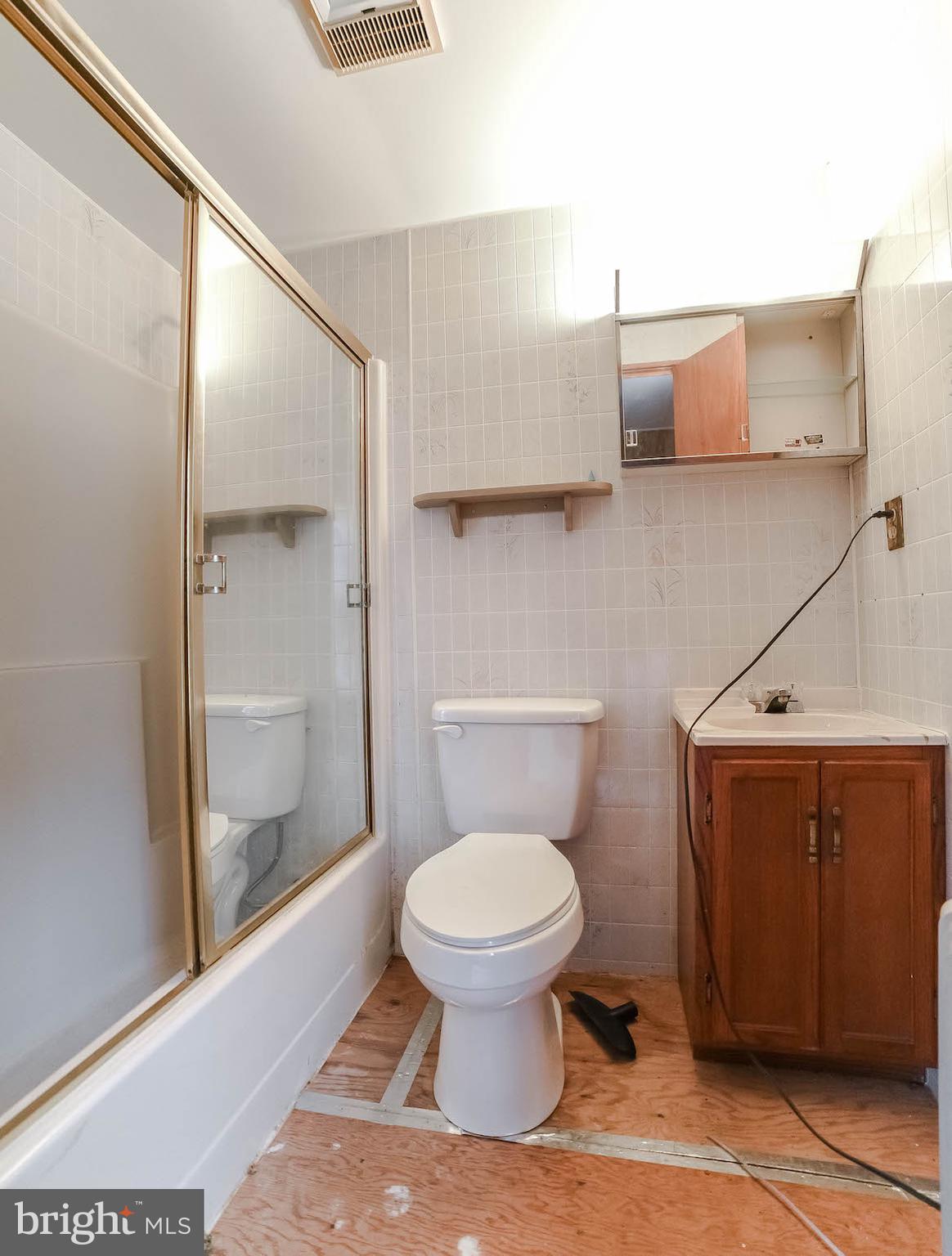 38620 Morris Point Road Abell, MD 20606 - Photo 25 of 36 Master Bathroom