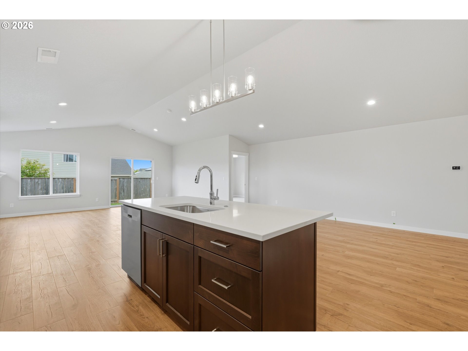 1635 Southeast Hankel Street Dallas, OR 97338 - Photo 8 of 21