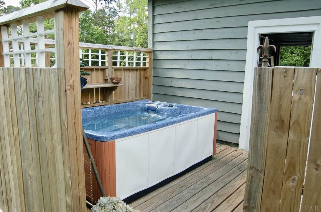 9775 North Loop Road Pensacola, FL 32507 - Photo 13 of 49 Gallery Image 13
