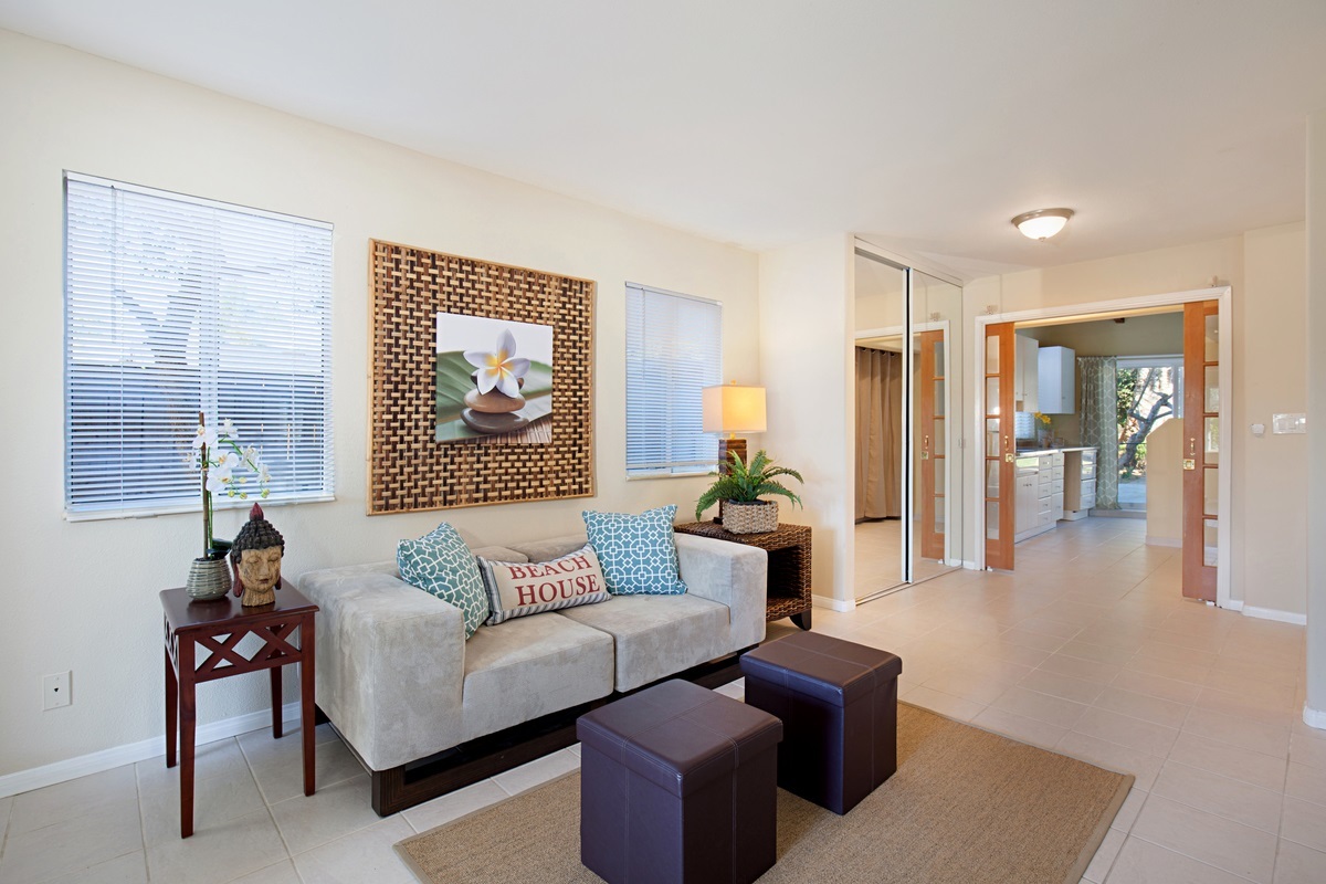 737 Nardo Road Encinitas, CA 92024 - Photo 19 of 24 Attached "apartment" area living room