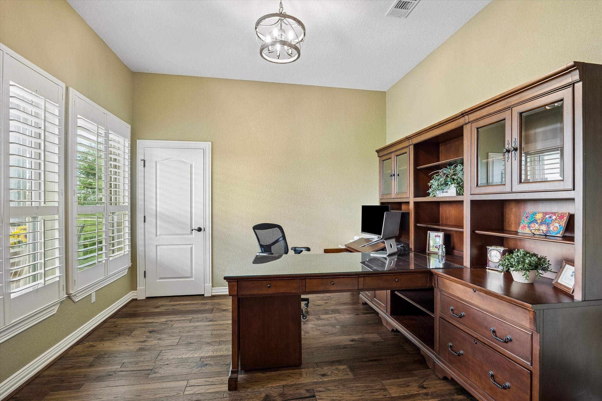 17703 Cedarhill Drive Rosharon, TX 77583 - Photo 7 of 47 a work room with furniture and wooden floor