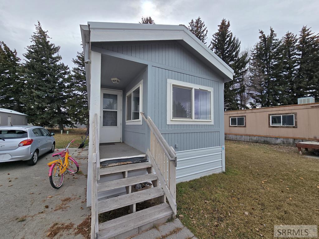 387 Airport Road, Unit 6 Rexburg, ID 83440 - Photo 2 of 13