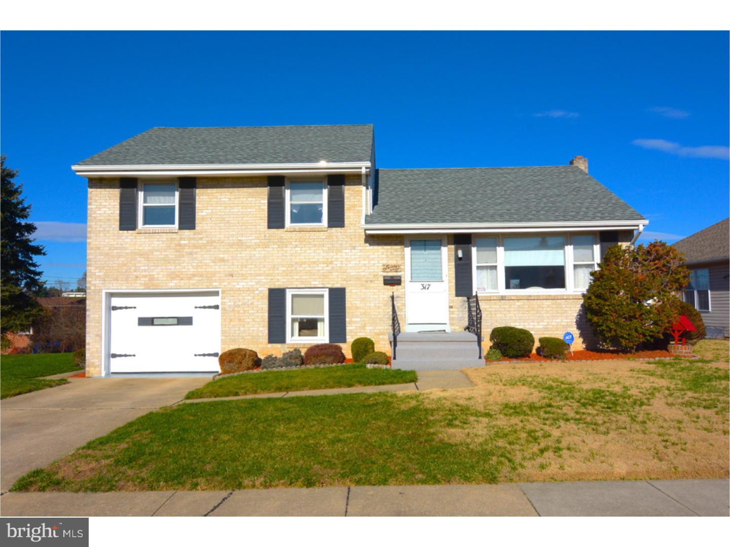 317 Seitz Road Reading, PA 19601 - Photo 2 of 25