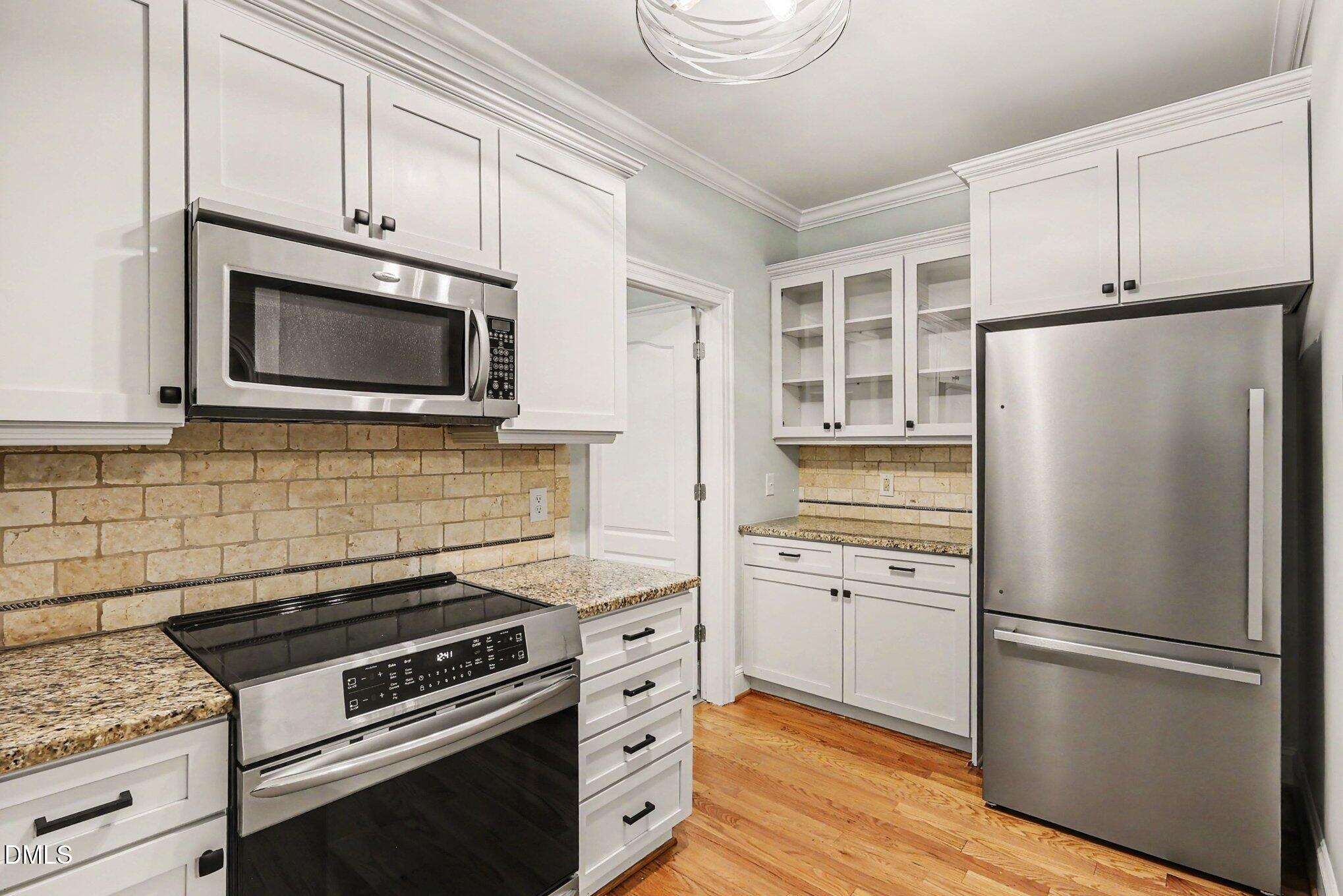 4808 Stoneyoak Lane Raleigh, NC 27610 - Photo 11 of 27 kitchen