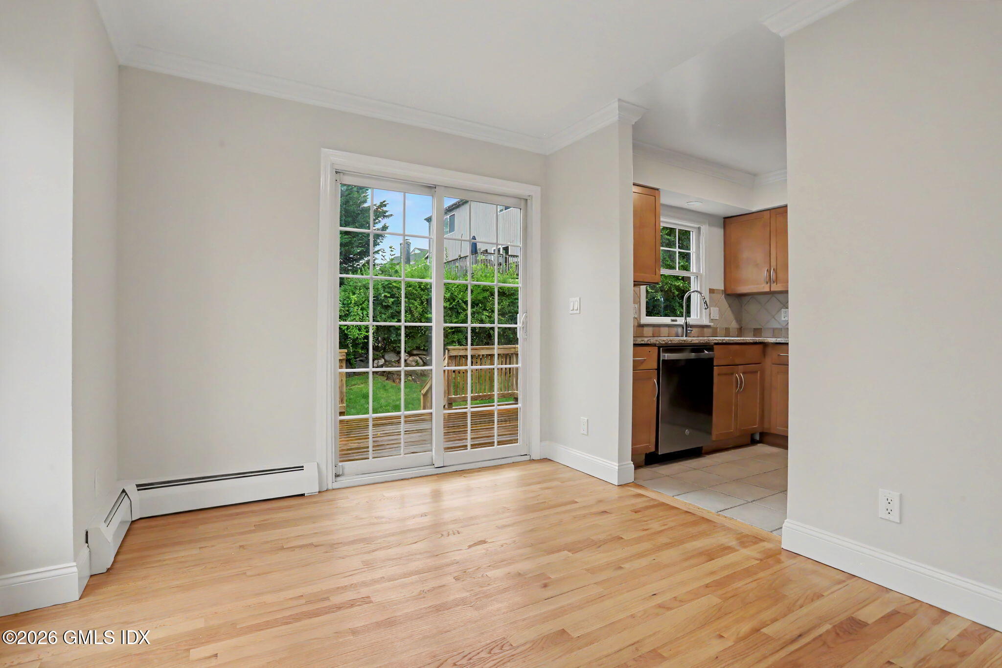 70 Ritch Avenue, Unit C Greenwich, CT 06830 - Photo 8 of 34 17-web-or-mls-70-ritch-ave-w-unit-c