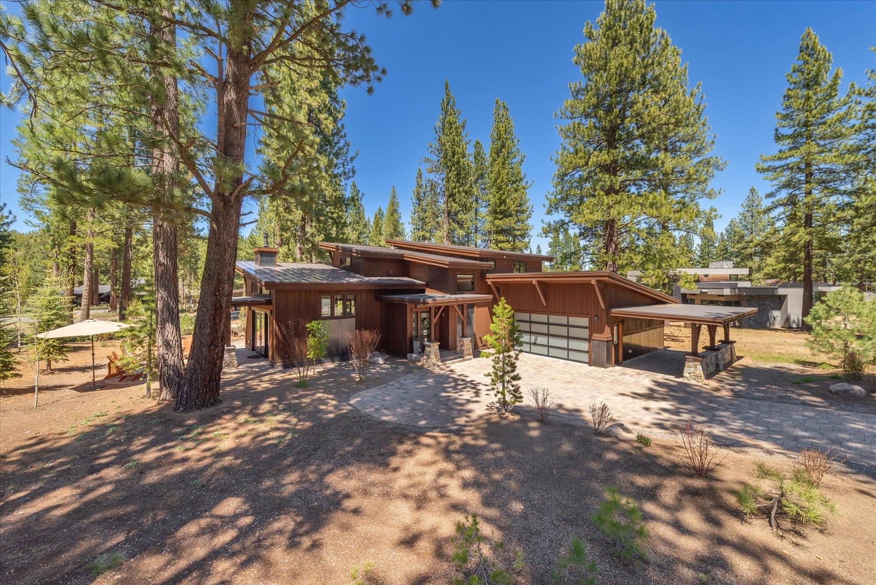 11090 Henness Road Truckee, CA 96161 - Photo 2 of 26