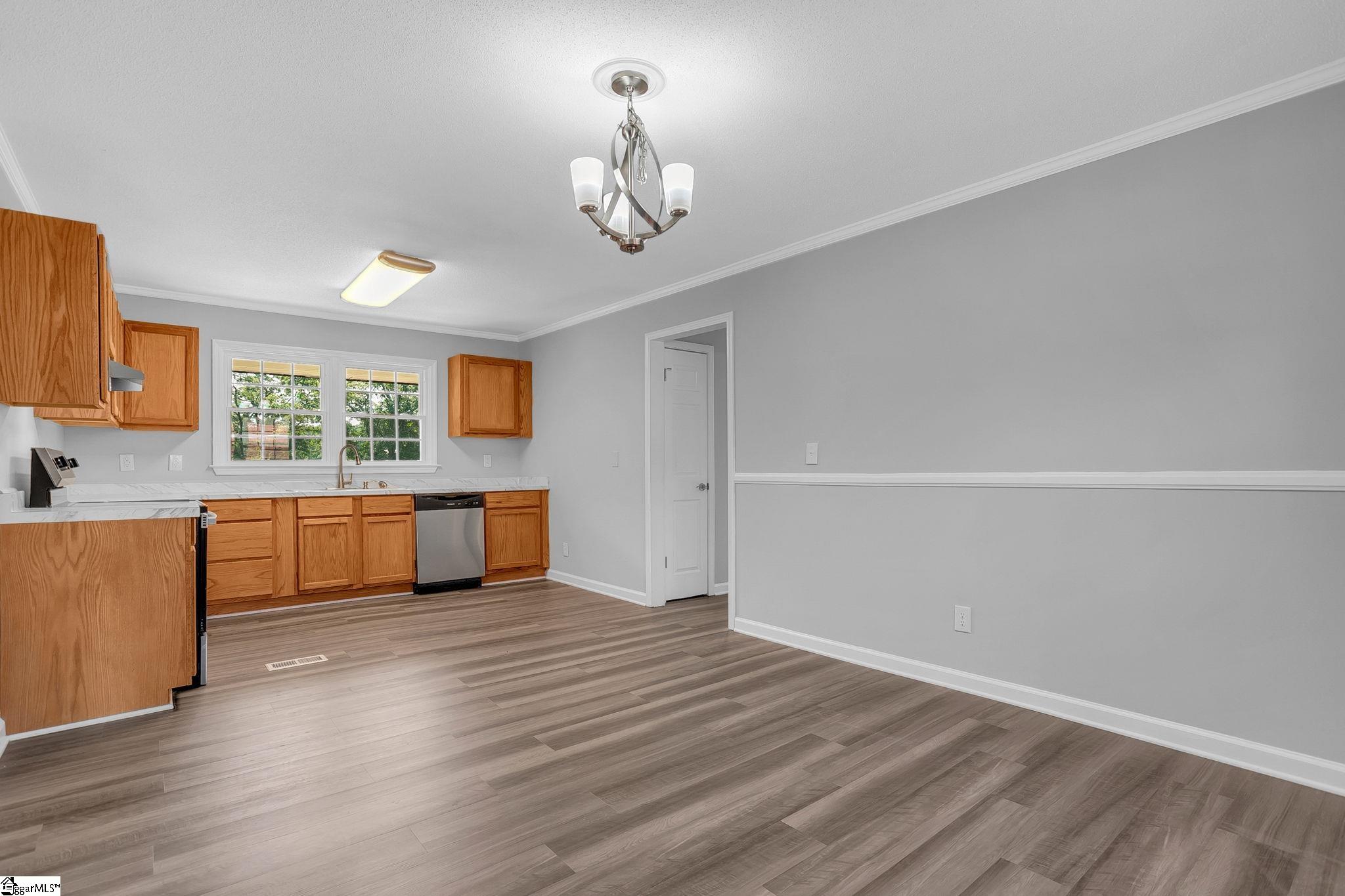 1500 Mountain View Road Anderson, SC 29626 - Photo 8 of 37