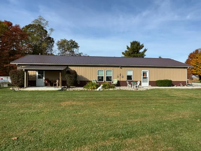 $329,900 | 8907 East County Road 400 North, Greensburg, IN 47240