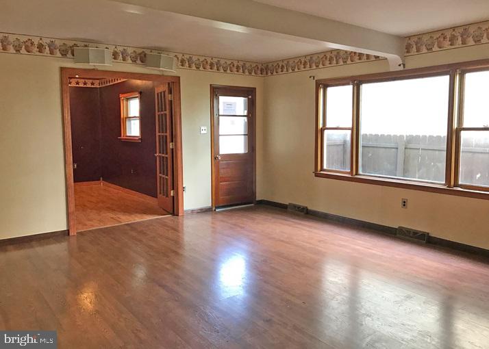 920 Stoverstown Road York, PA 17408 - Photo 3 of 26