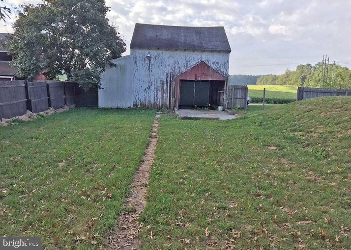 920 Stoverstown Road York, PA 17408 - Photo 23 of 26