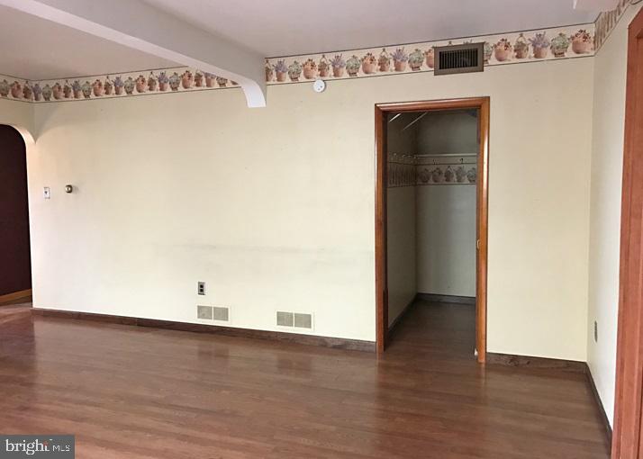 920 Stoverstown Road York, PA 17408 - Photo 4 of 26