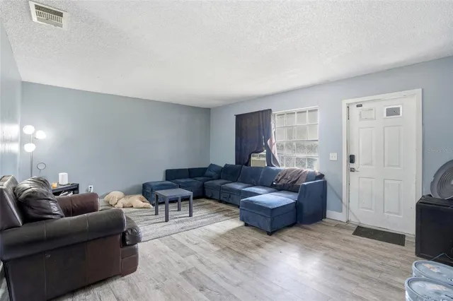 $205,000 | 4005 West Sunflower Circle, LaBelle, FL 33935