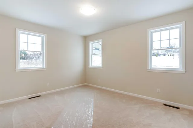 $577,450 | 7 Dogwood Circle, Unit 7 WELCHII, Milton, VT 05468