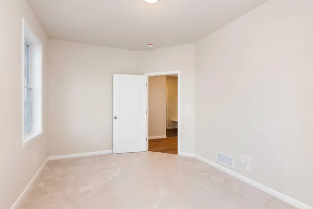 $577,450 | 7 Dogwood Circle, Unit 7 WELCHII, Milton, VT 05468