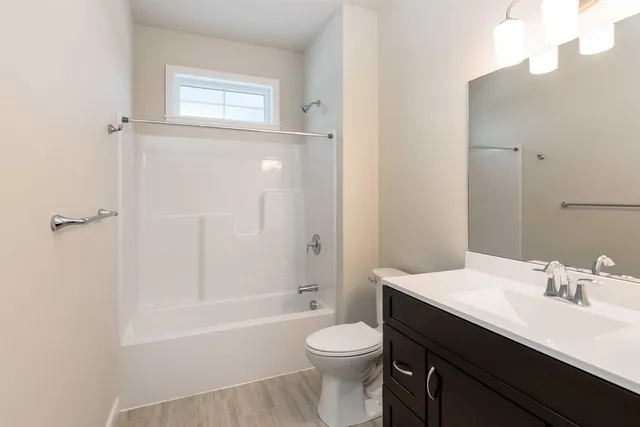 $577,450 | 7 Dogwood Circle, Unit 7 WELCHII, Milton, VT 05468