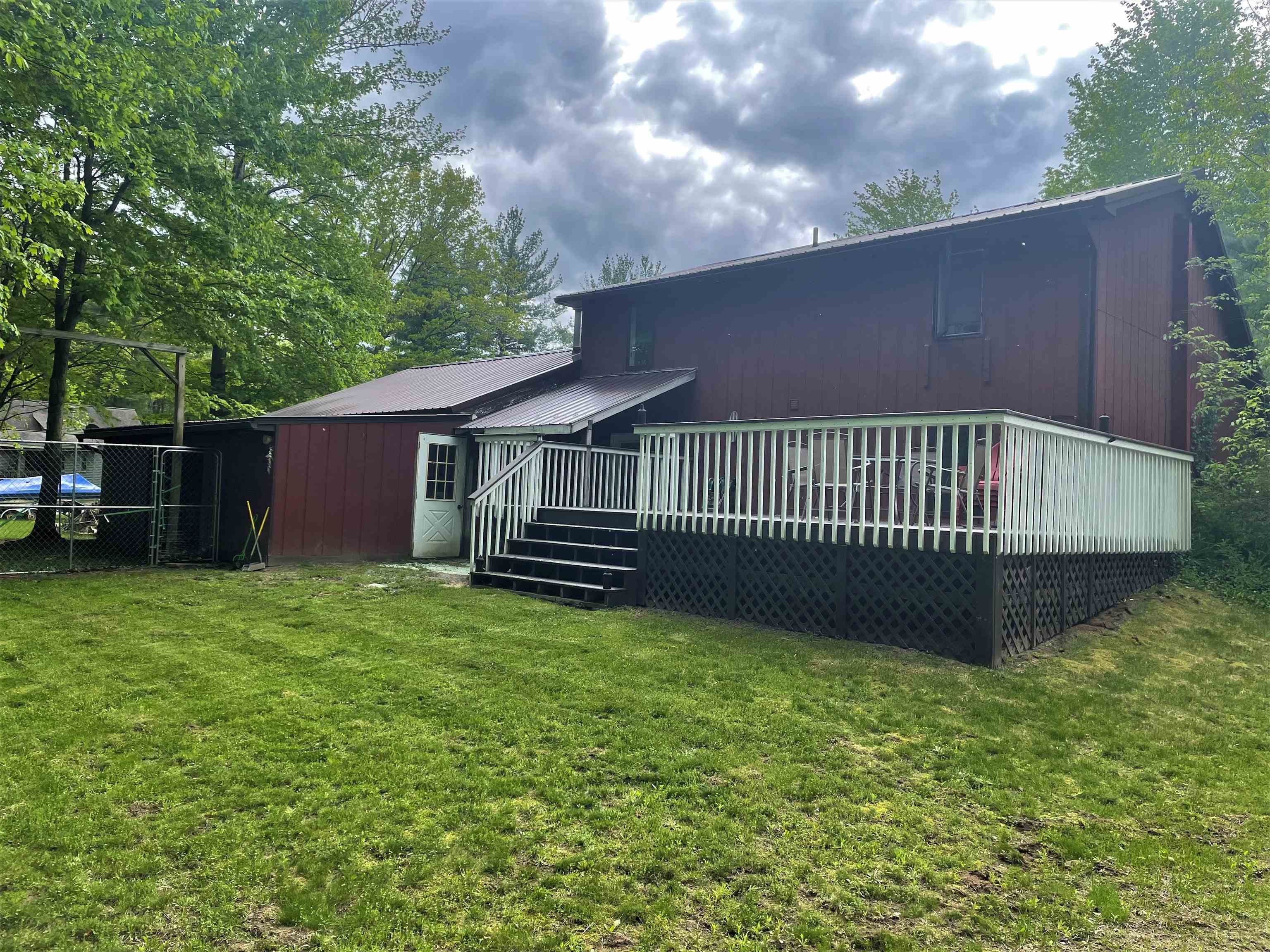 1088 Wiggins Lake Road Gladwin, MI 48624 - Photo 15 of 16 1900161-14.JPG