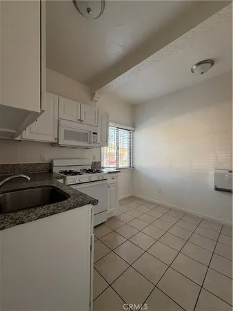 $2,300 | 2012 East 7th Street, Unit A, Long Beach, CA 90804