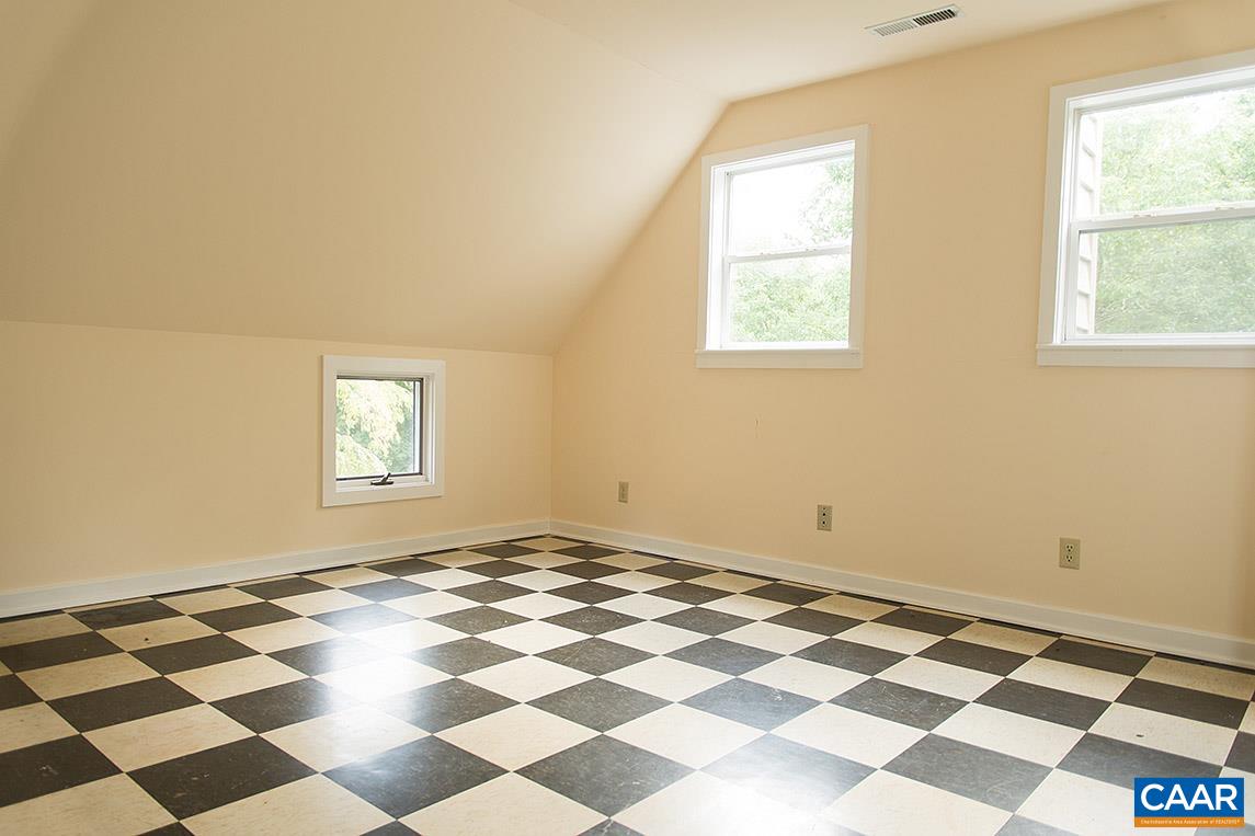 5500 Gordonsville Road Keswick, VA 22947 - Photo 14 of 25