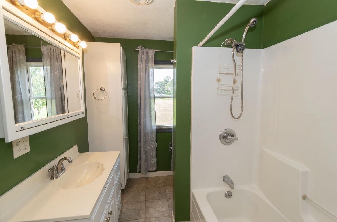 69588 Baldwin Prairie Road Union, MI 49130 - Photo 6 of 18 Gallery Image 6