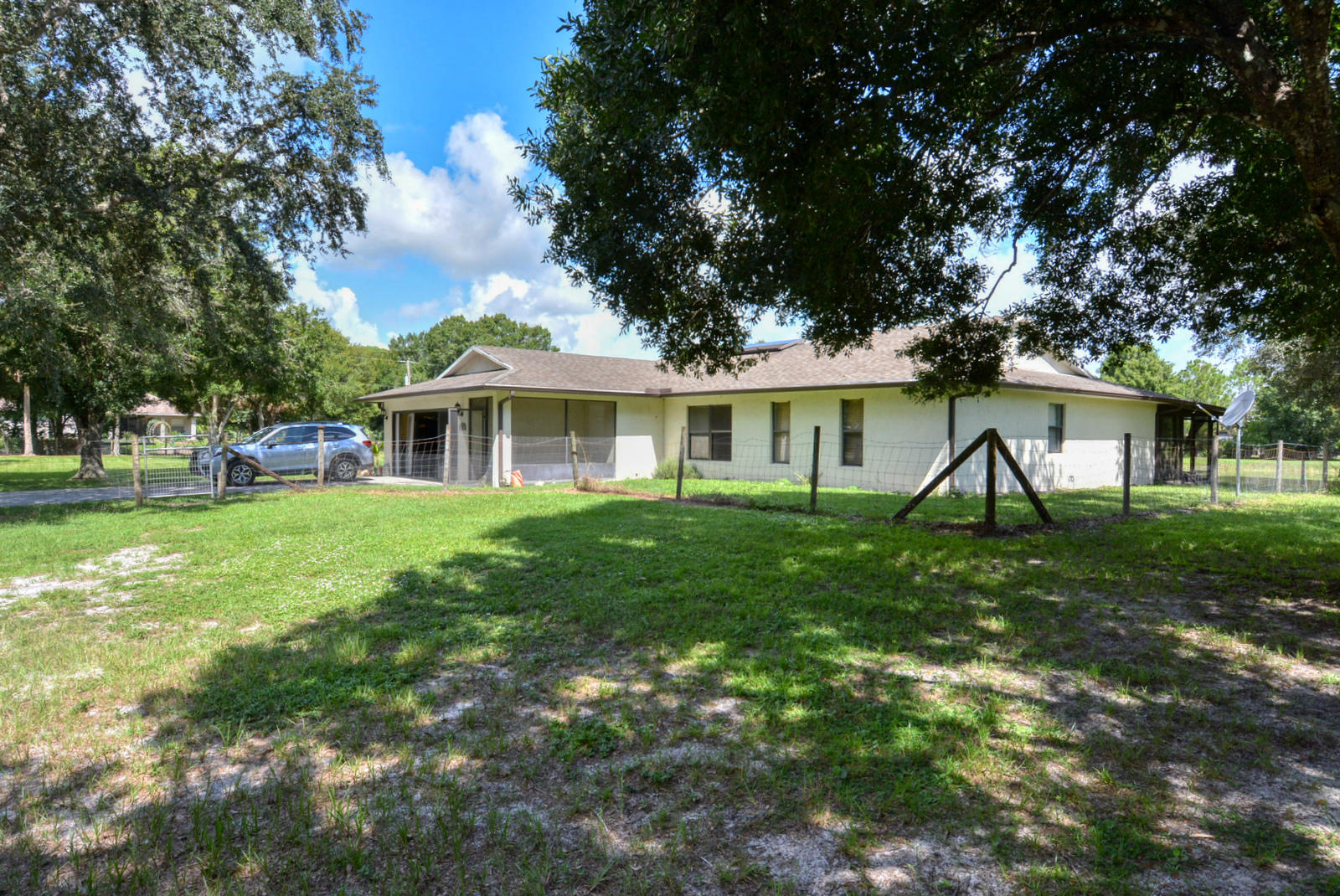 10950 Schwab Road Fort Pierce, FL 34945 - Photo 3 of 61 DSC_6667A