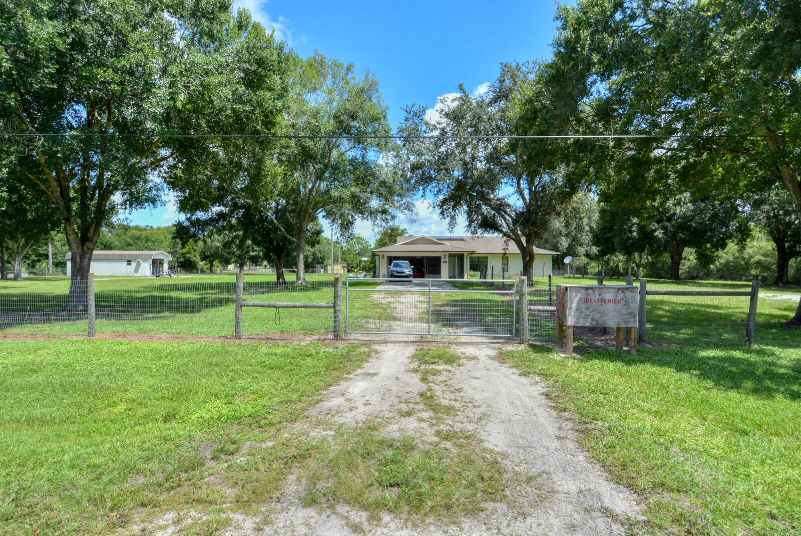 10950 Schwab Road Fort Pierce, FL 34945 - Photo 5 of 61 DSC_6742A