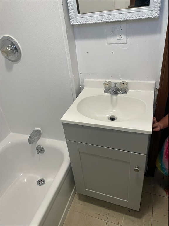 52 Orlando Street Springfield, MA 01108 - Photo 18 of 36