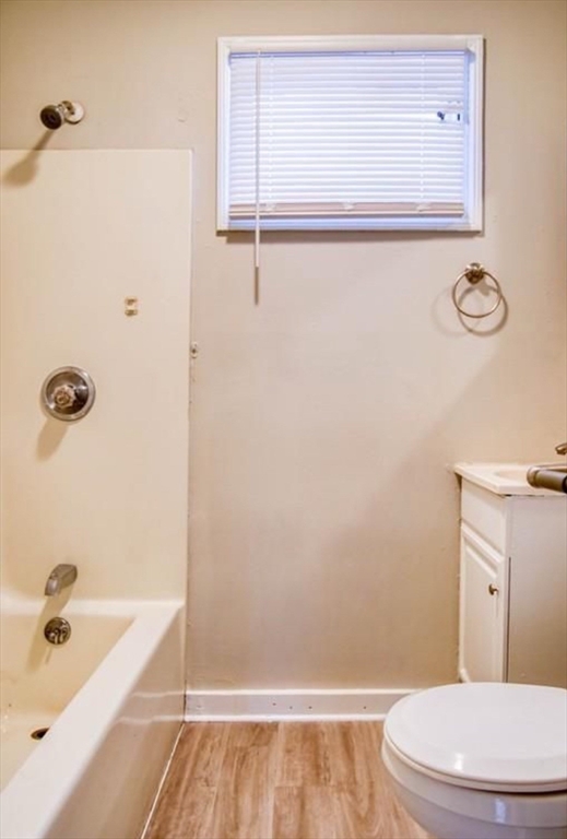 52 Orlando Street Springfield, MA 01108 - Photo 6 of 36