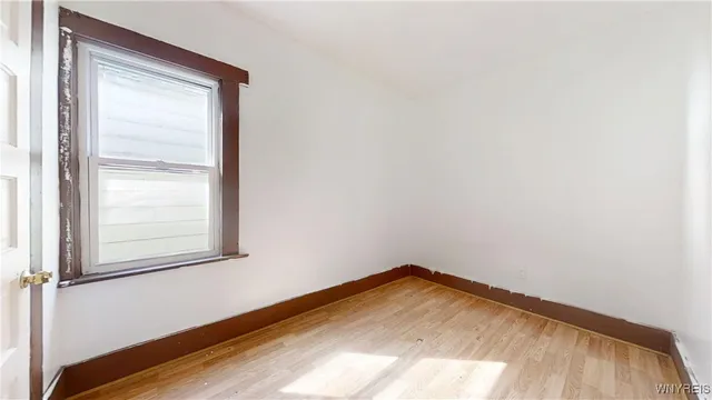 $1,130 | 173 Grote Street, Buffalo, NY 14207