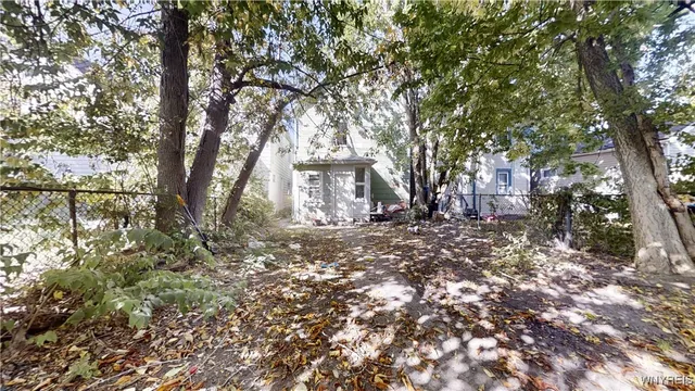 $1,130 | 173 Grote Street, Buffalo, NY 14207