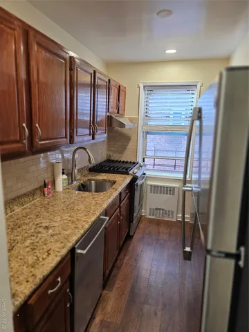$199,500 | 70 Locust Avenue, Unit B505, New Rochelle, NY 10801