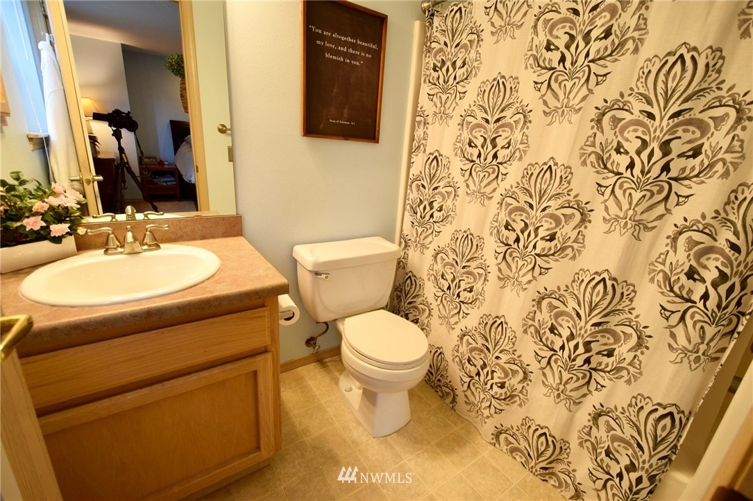 23317 Edmonds Way, Unit 5 Edmonds, WA 98026 - Photo 12 of 25 Gallery Image 12