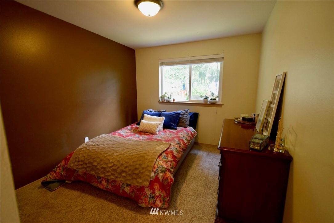 23317 Edmonds Way, Unit 5 Edmonds, WA 98026 - Photo 14 of 25 Gallery Image 14