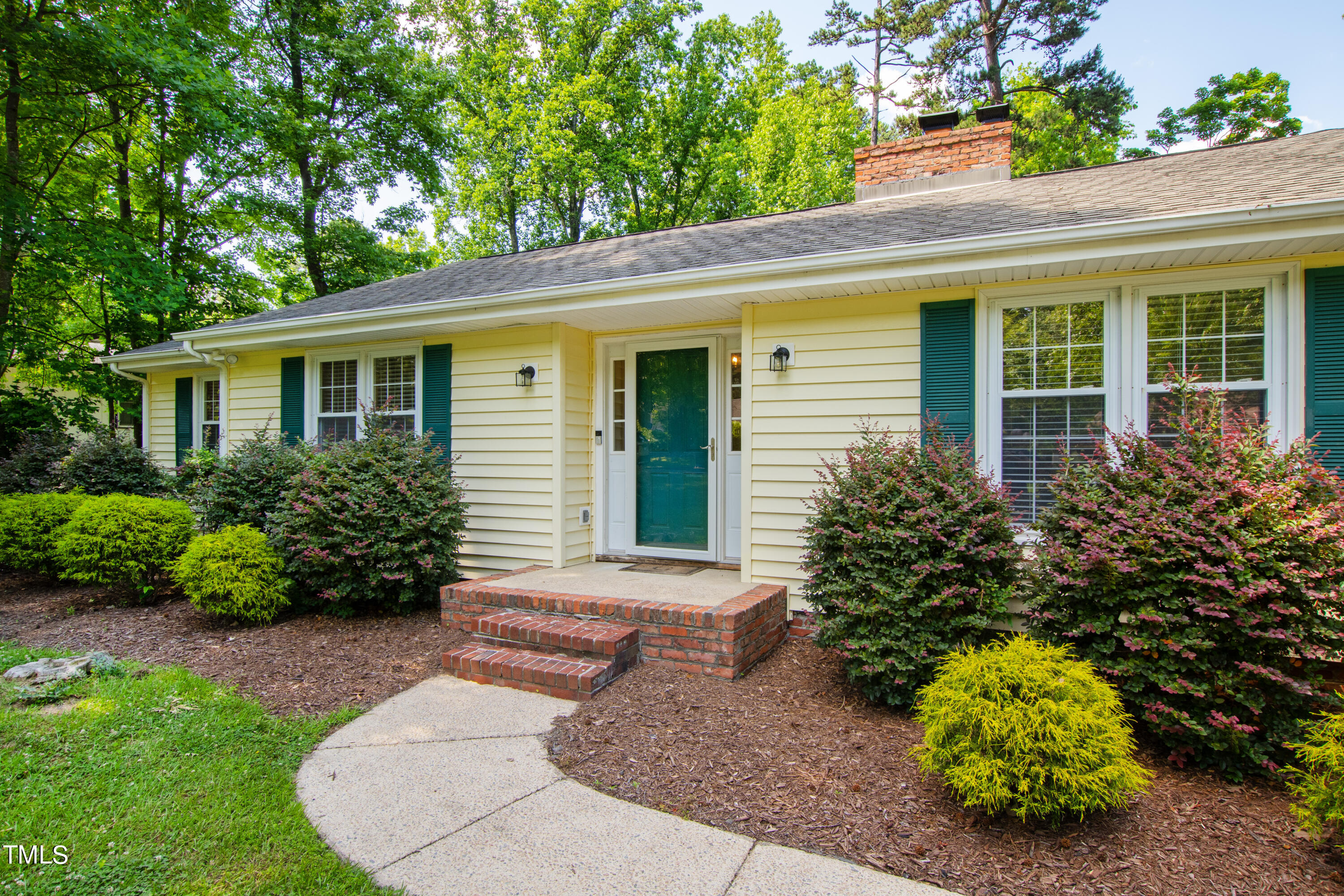 5501 Old Forge Circle Raleigh, NC 27609 - Photo 3 of 34 Front
